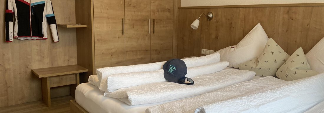 Schlafzimmer - Sportpension Rubin - Sölden
