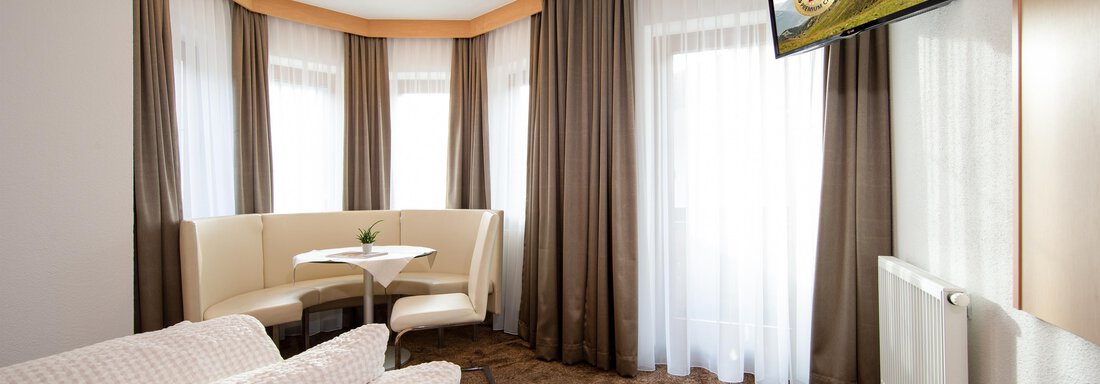 Erkerzimmer Erkerzimmer - Toni's Ferienheim - Sölden