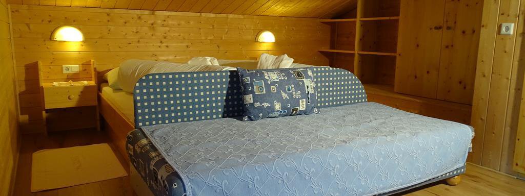 Dreibettzimmer #23 | © Gh. Geierwallihof Dreibettzimmer #23 - Gasthof Geierwallihof - Vent