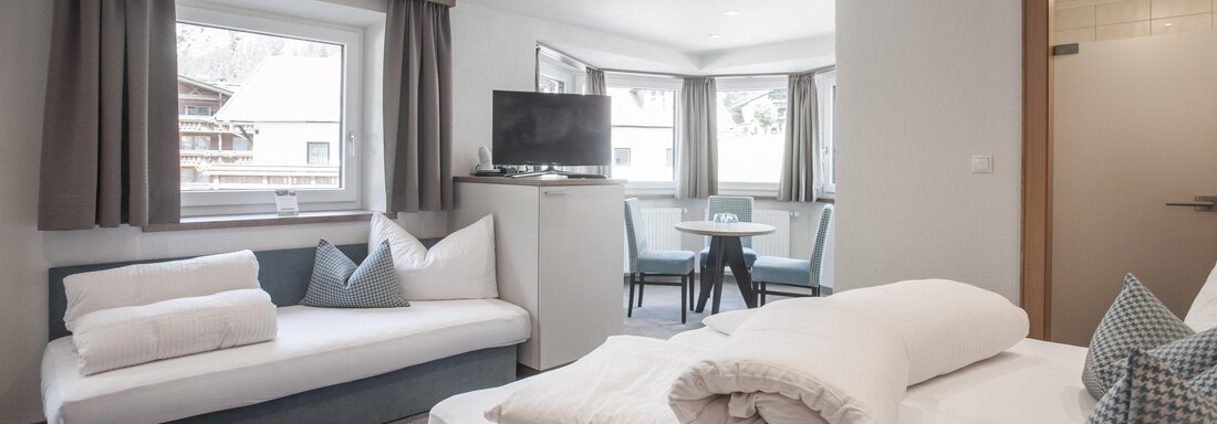 Dreibettzimmer | © Contrast Group, Michaela Jörg (CC C) Dreibettzimmer - Garni Ötztal - Zwieselstein