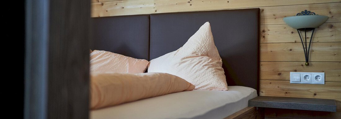 Schlafzimmer Appartement Nr. 1 Schlafzimmer Appartement Nr. 1 - Gästehaus Judith - Zwieselstein