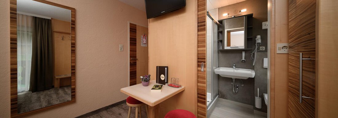Doppelzimmer 03 Standard (3) - Haus Sonnschein - Zwieselstein
